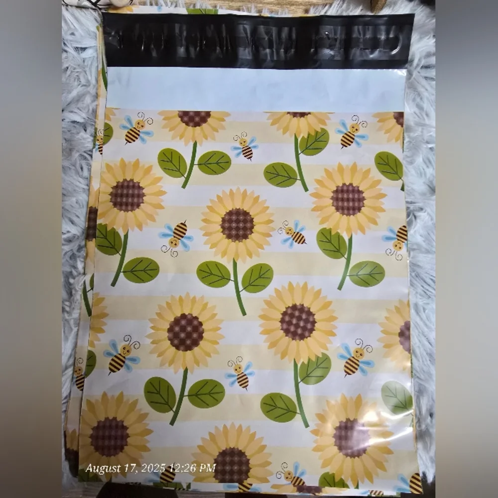 10 polymailers bees